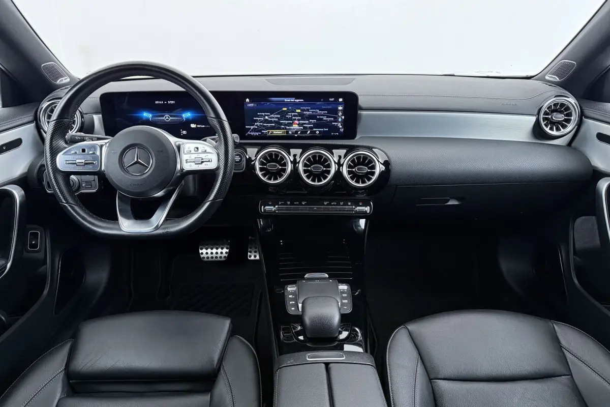 250 e AMG Line | Sfeerverlichting | Widescreen | Burmester | Camera | Climate Control |