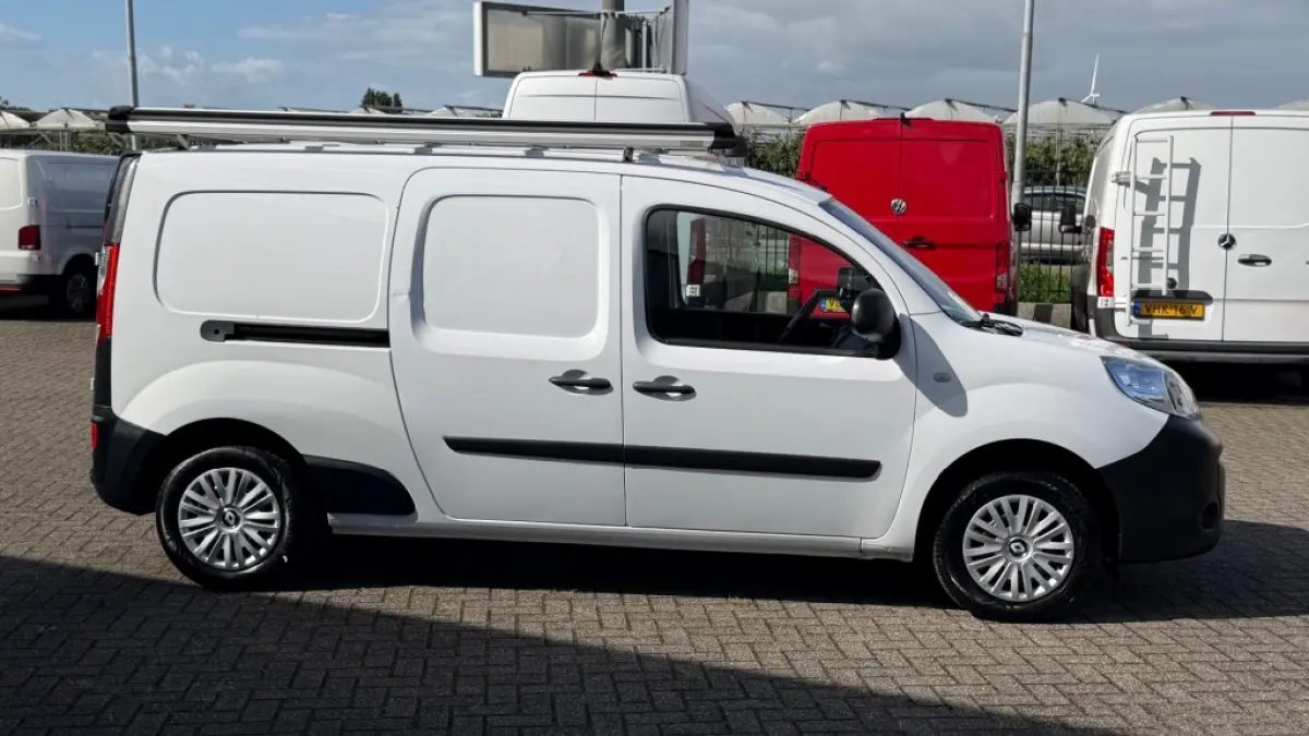 1.5 DCI 70KW 95PK MAXI L2H1 EURO 6 IMPERIAAL/ AIRCO/ NAVIGATIE/ PARKEERSENSOREN/ 100% DEALERONDERHOUDEN