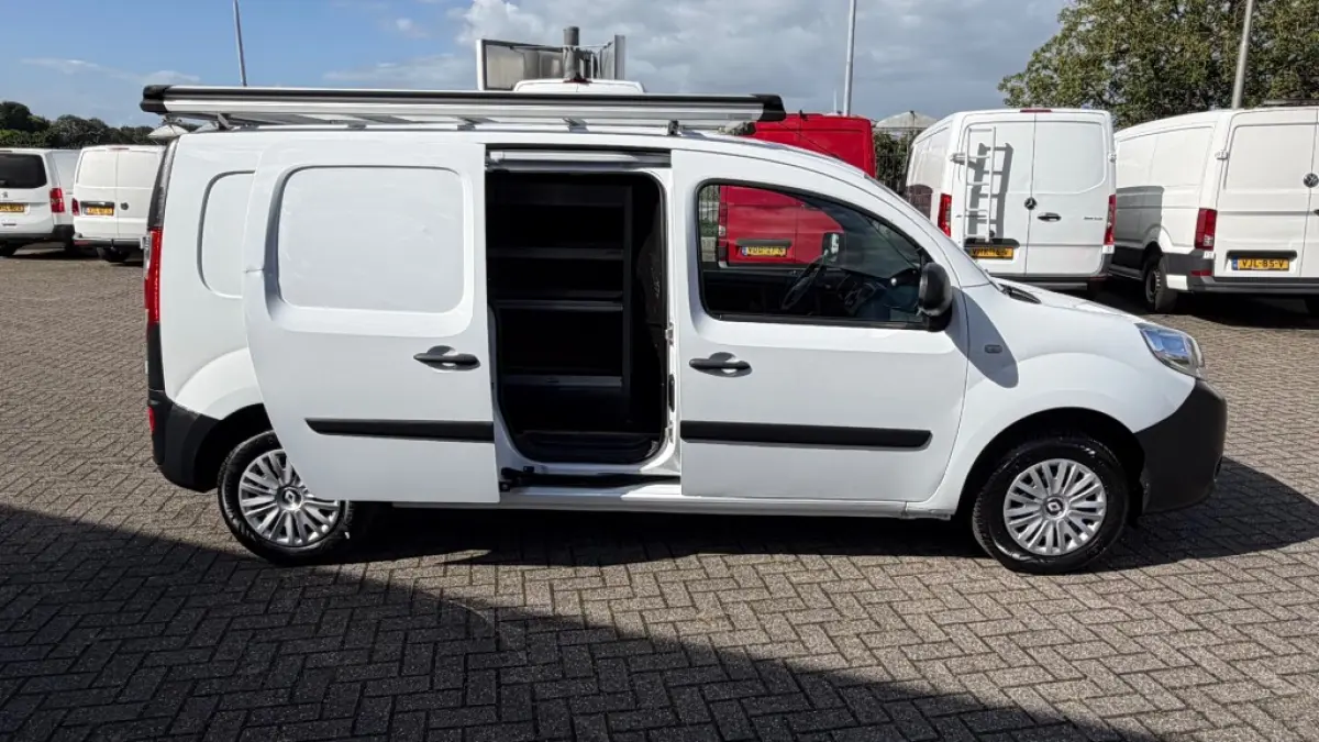 1.5 DCI 70KW 95PK MAXI L2H1 EURO 6 IMPERIAAL/ AIRCO/ NAVIGATIE/ PARKEERSENSOREN/ 100% DEALERONDERHOUDEN