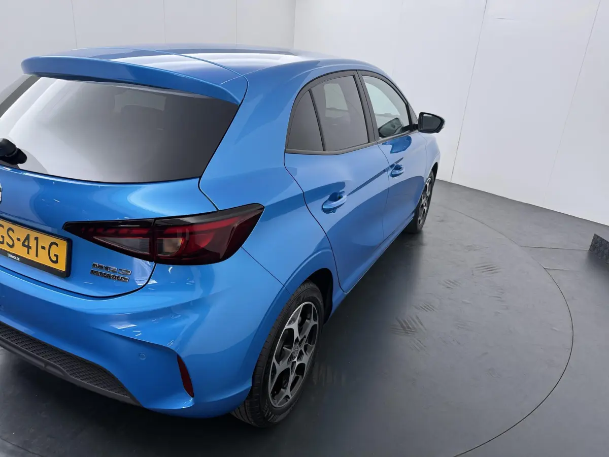 1.5 Hybrid+ Luxury | | Apple CarPlay | Achteruitrijcamera | Navigatie |