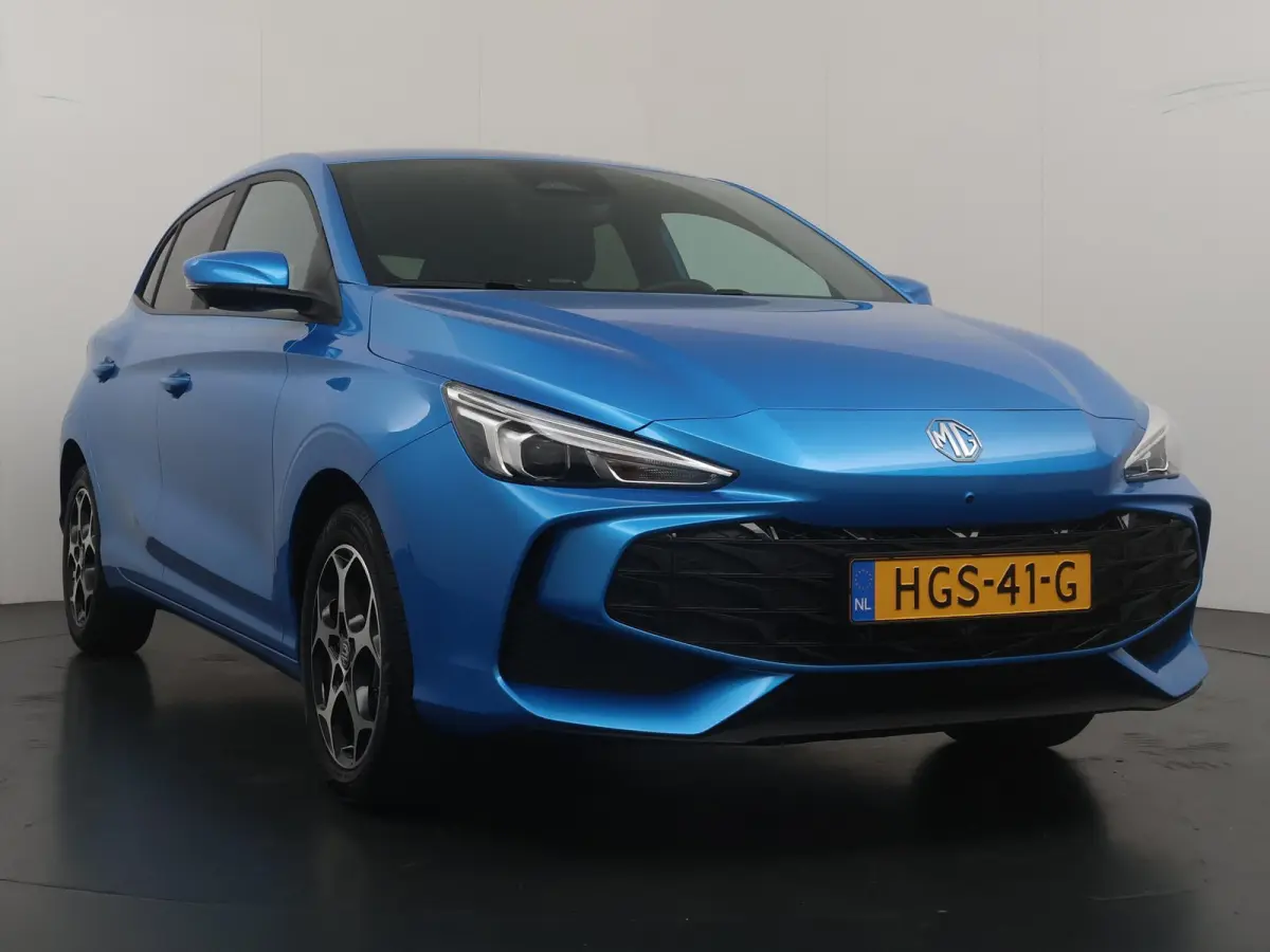 1.5 Hybrid+ Luxury | | Apple CarPlay | Achteruitrijcamera | Navigatie |