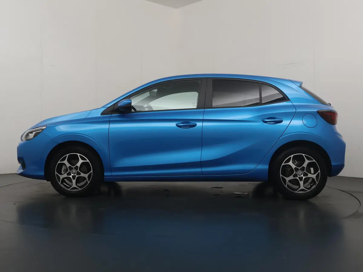 1.5 Hybrid+ Luxury | | Apple CarPlay | Achteruitrijcamera | Navigatie |