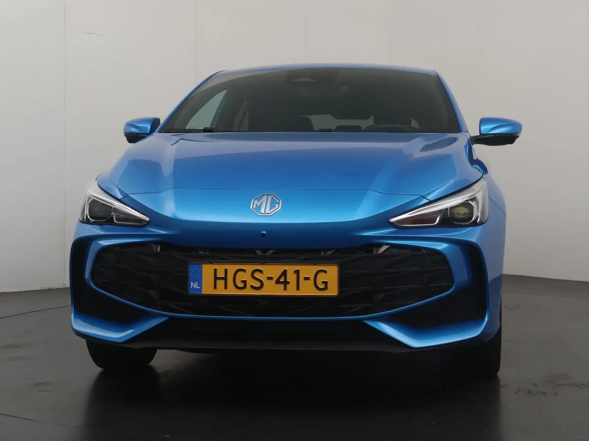 1.5 Hybrid+ Luxury | | Apple CarPlay | Achteruitrijcamera | Navigatie |