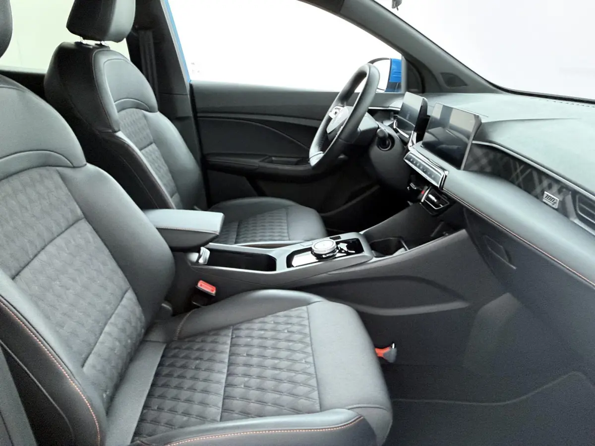 1.5 Hybrid+ Luxury | | Apple CarPlay | Achteruitrijcamera | Navigatie |