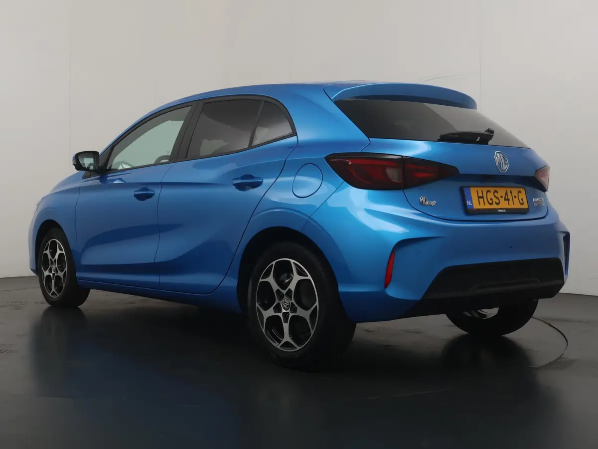 1.5 Hybrid+ Luxury | | Apple CarPlay | Achteruitrijcamera | Navigatie |