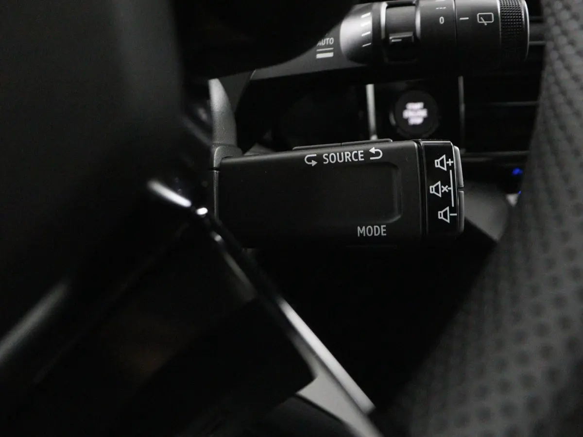 techno full hybrid E-Tech 160 pk | Private Lease vanaf €470! | Adapt. Cruise | Parkeercamera |