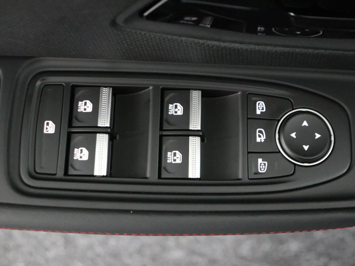 techno full hybrid E-Tech 160 pk | Private Lease vanaf €470! | Adapt. Cruise | Parkeercamera |