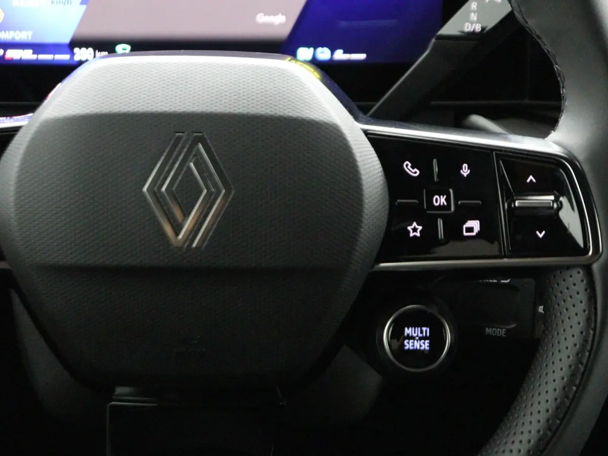 techno full hybrid E-Tech 160 pk | Private Lease vanaf €470! | Adapt. Cruise | Parkeercamera |