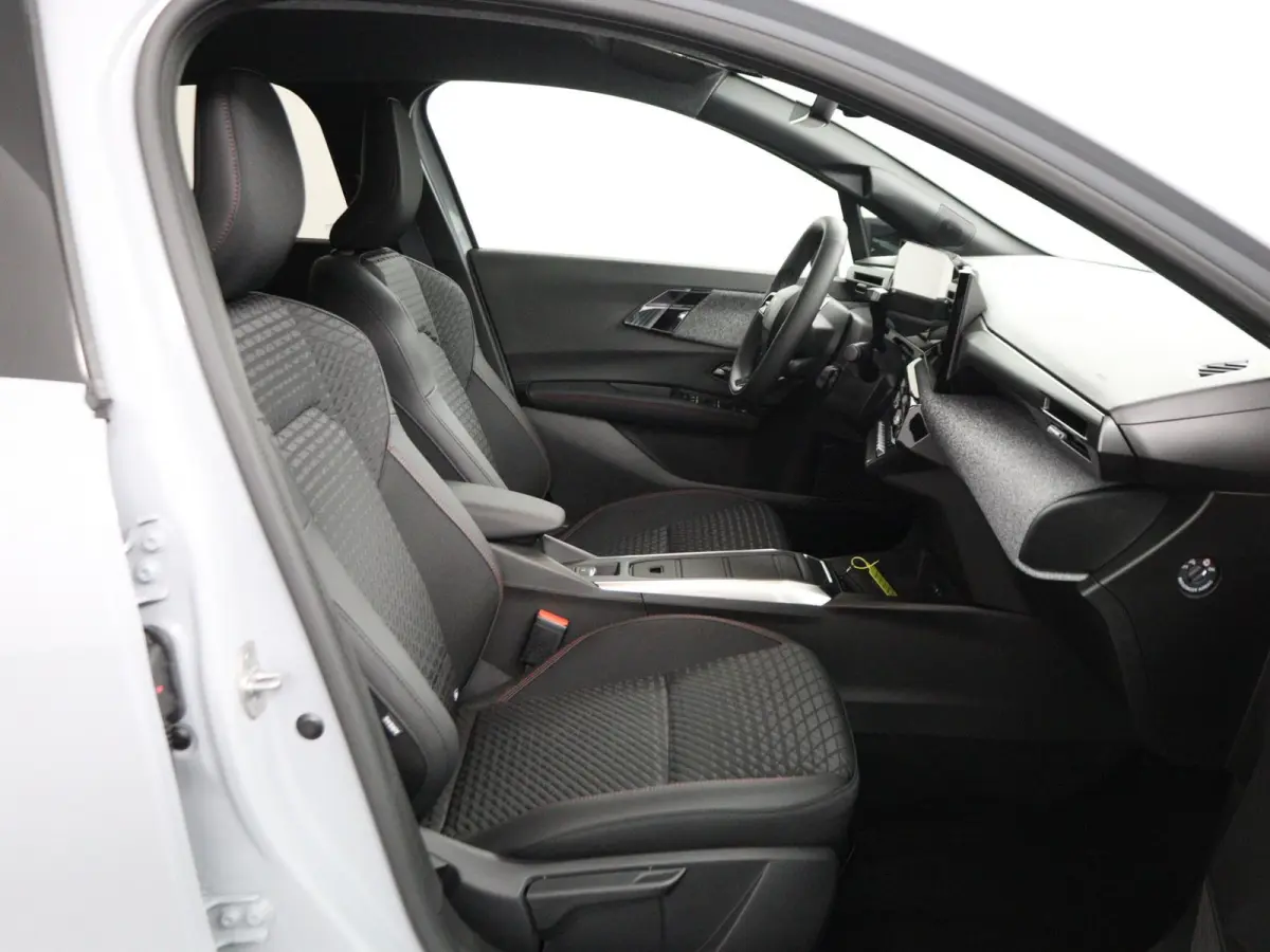 techno full hybrid E-Tech 160 pk | Private Lease vanaf €470! | Adapt. Cruise | Parkeercamera |