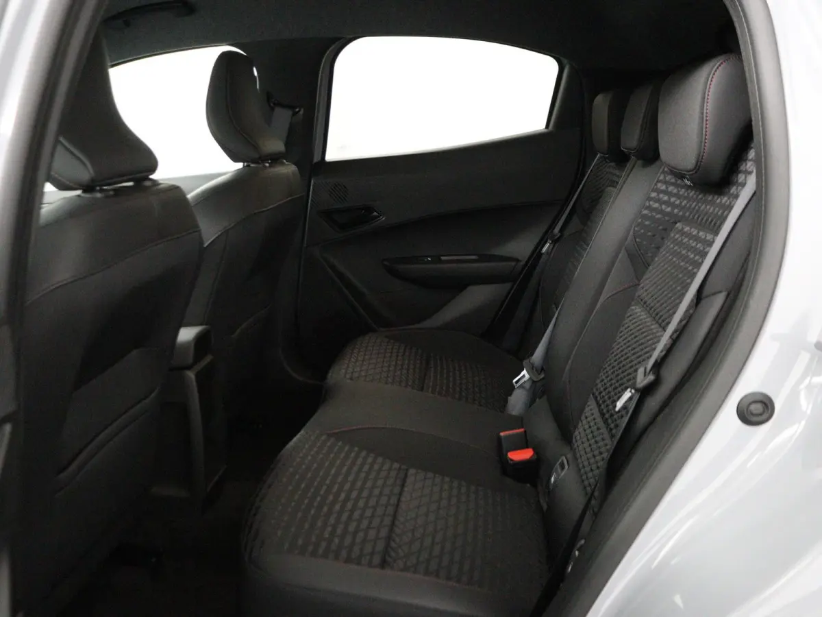 techno full hybrid E-Tech 160 pk | Private Lease vanaf €470! | Adapt. Cruise | Parkeercamera |