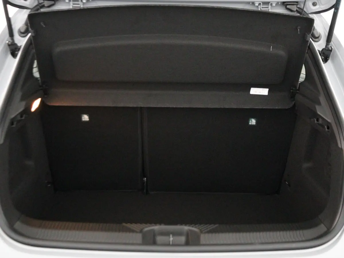 techno full hybrid E-Tech 160 pk | Private Lease vanaf €470! | Adapt. Cruise | Parkeercamera |
