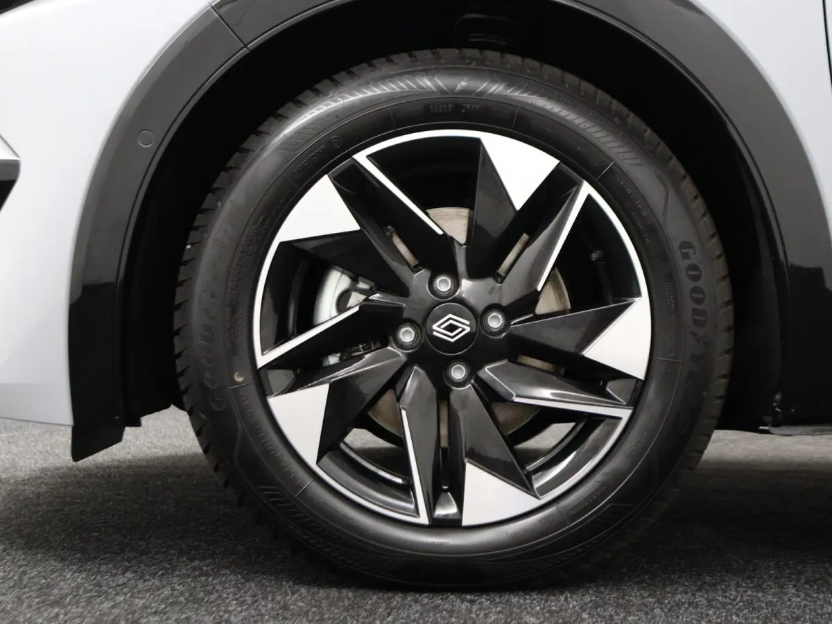 techno full hybrid E-Tech 160 pk | Private Lease vanaf €470! | Adapt. Cruise | Parkeercamera |