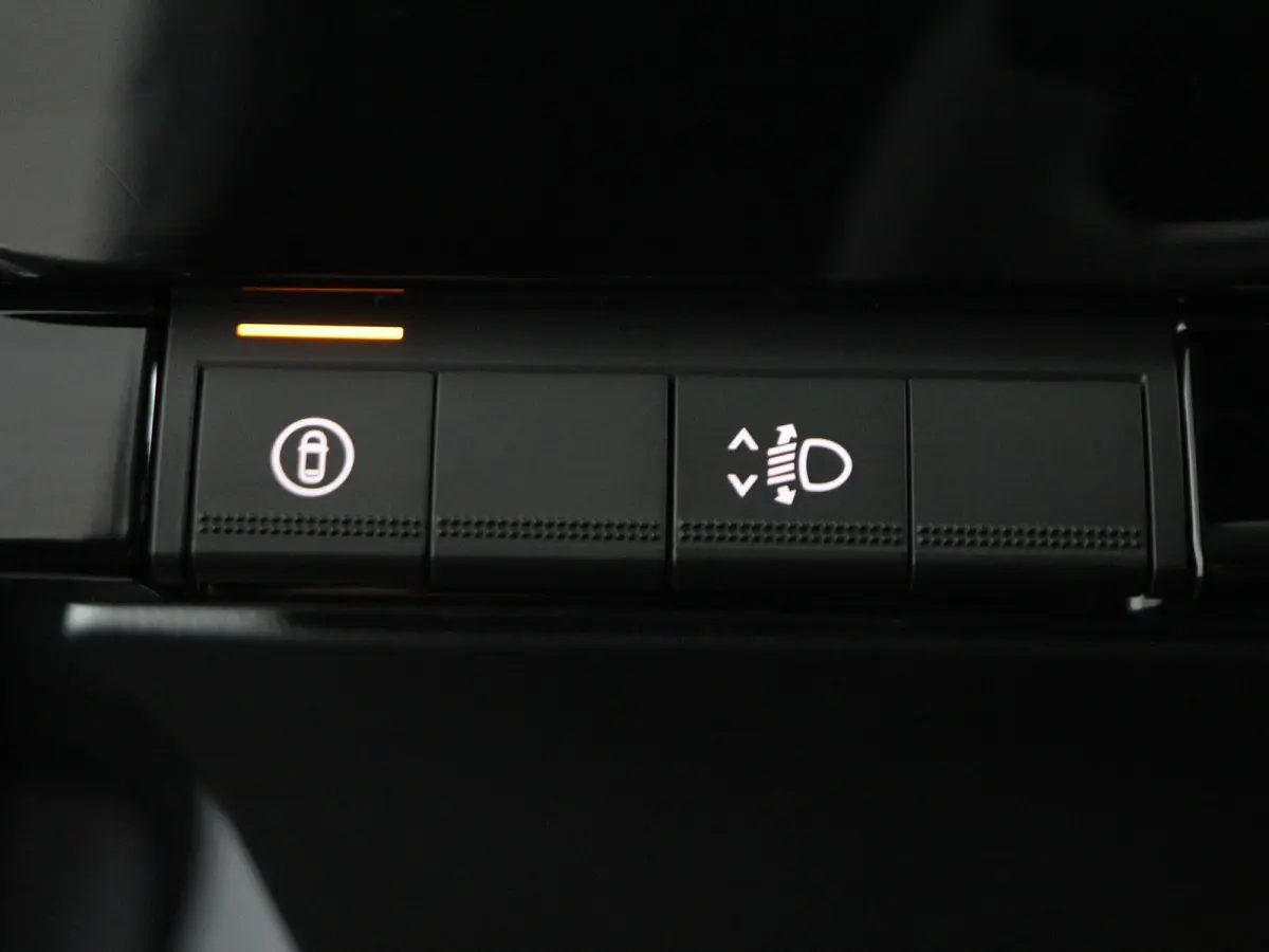techno full hybrid E-Tech 160 pk | Private Lease vanaf €470! | Adapt. Cruise | Parkeercamera |