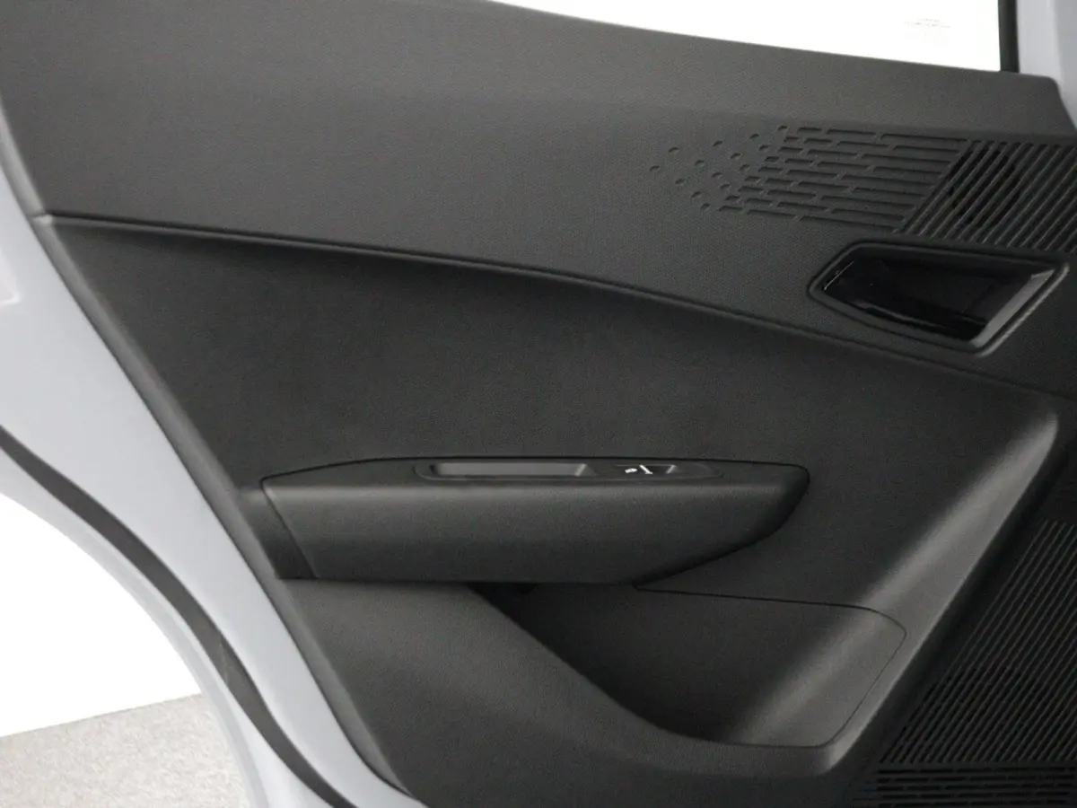 techno full hybrid E-Tech 160 pk | Private Lease vanaf €470! | Adapt. Cruise | Parkeercamera |