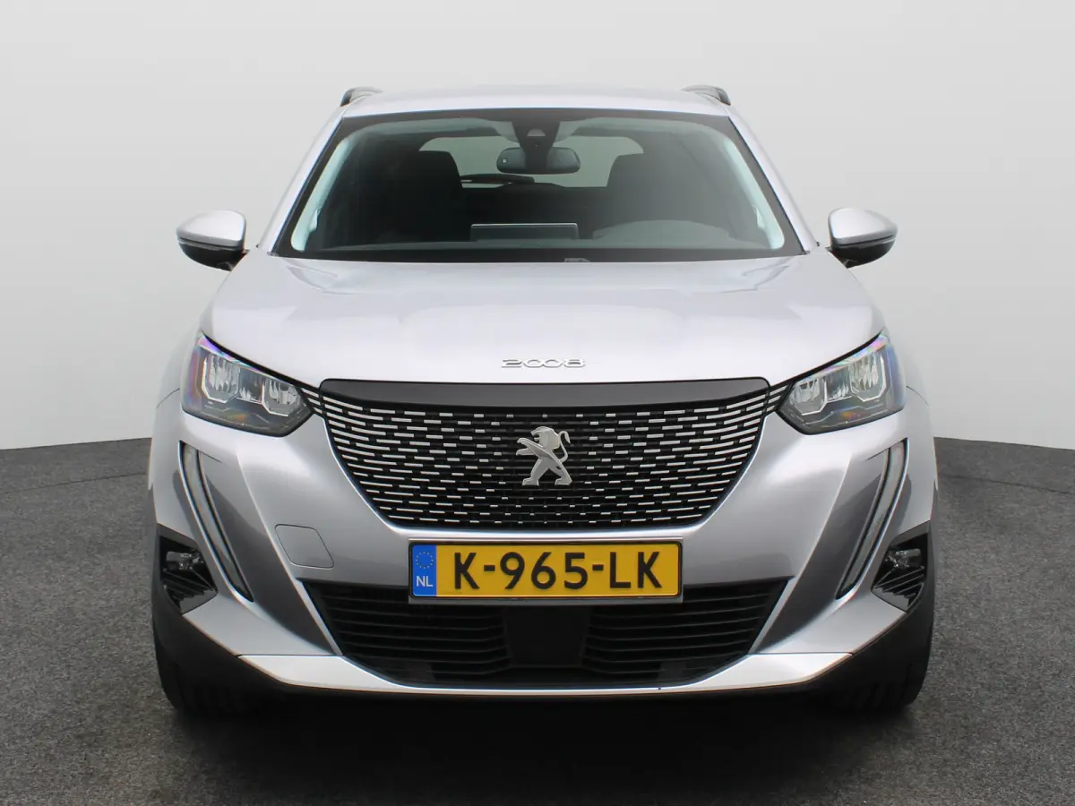 1.2 PureTech Allure Pack Parkeensensoren | Apple Carplay | Camera | Navigatie | 17" Lichtmetalen Velgen | Climate Control | Cruise Control