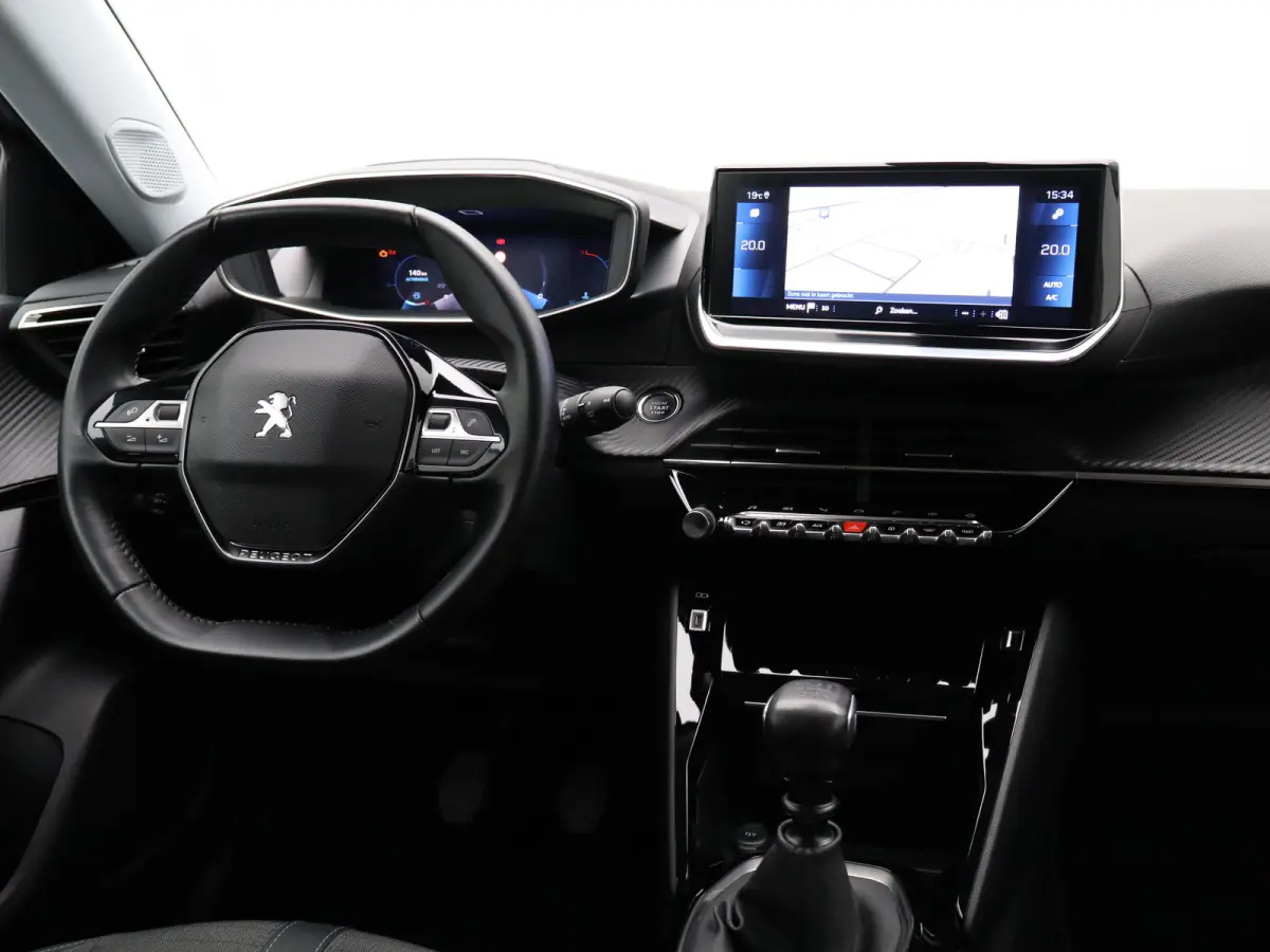 1.2 PureTech Allure Pack Parkeensensoren | Apple Carplay | Camera | Navigatie | 17" Lichtmetalen Velgen | Climate Control | Cruise Control