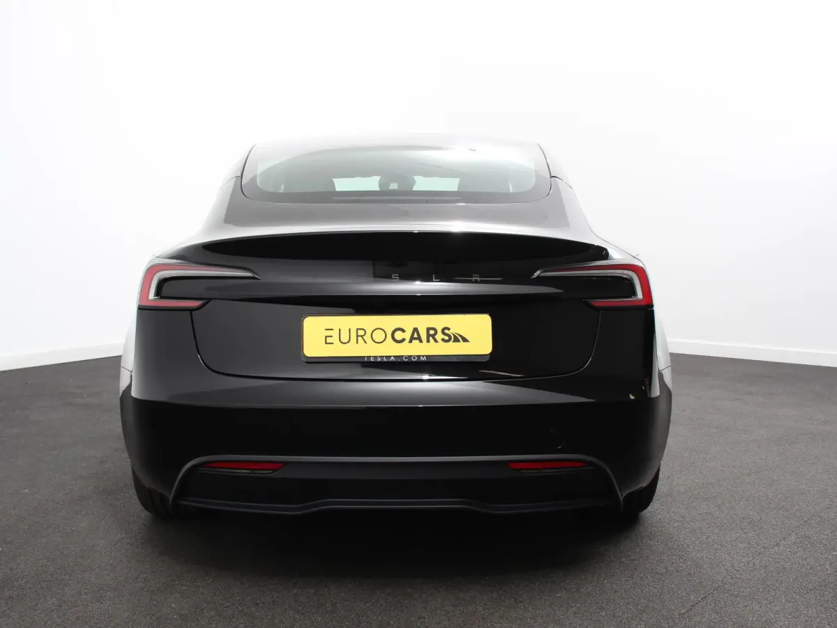 RWD 60 kWh 534KM LFP Autopilot Panorama Warmtepomp Stoel/Stuurverwarming Full LED PDC VA+ Camera