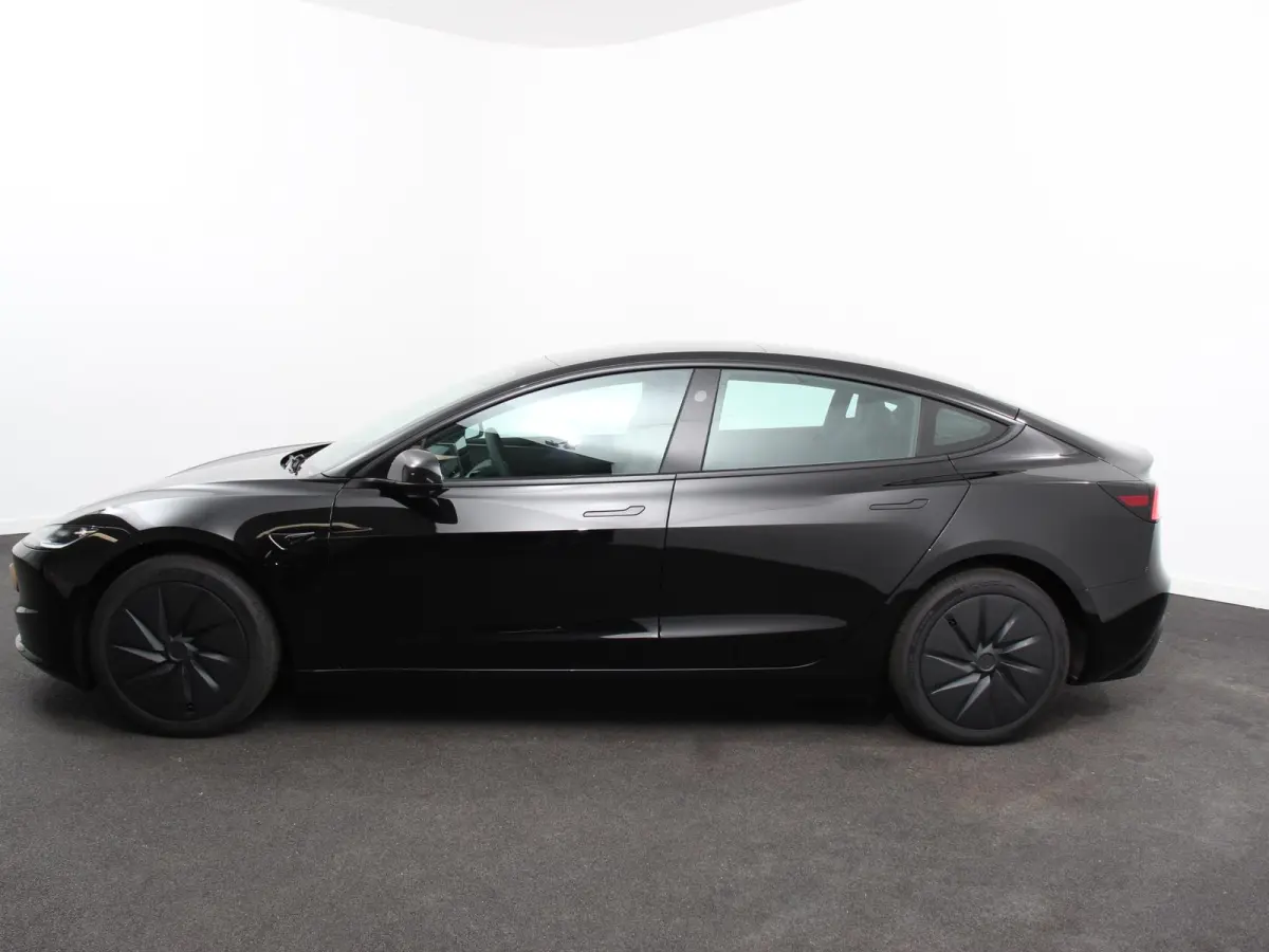RWD 60 kWh 534KM LFP Autopilot Panorama Warmtepomp Stoel/Stuurverwarming Full LED PDC VA+ Camera