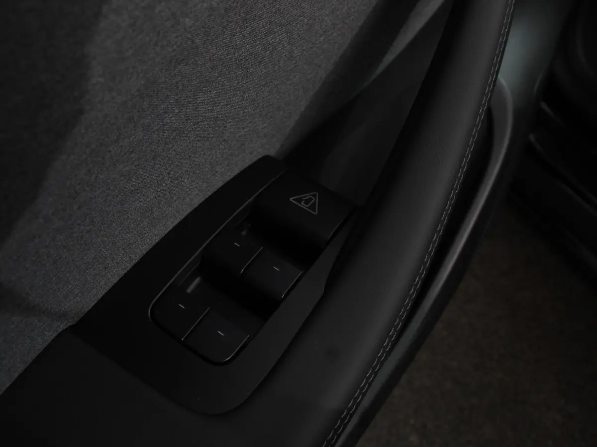 RWD 60 kWh 534KM LFP Autopilot Panorama Warmtepomp Stoel/Stuurverwarming Full LED PDC VA+ Camera