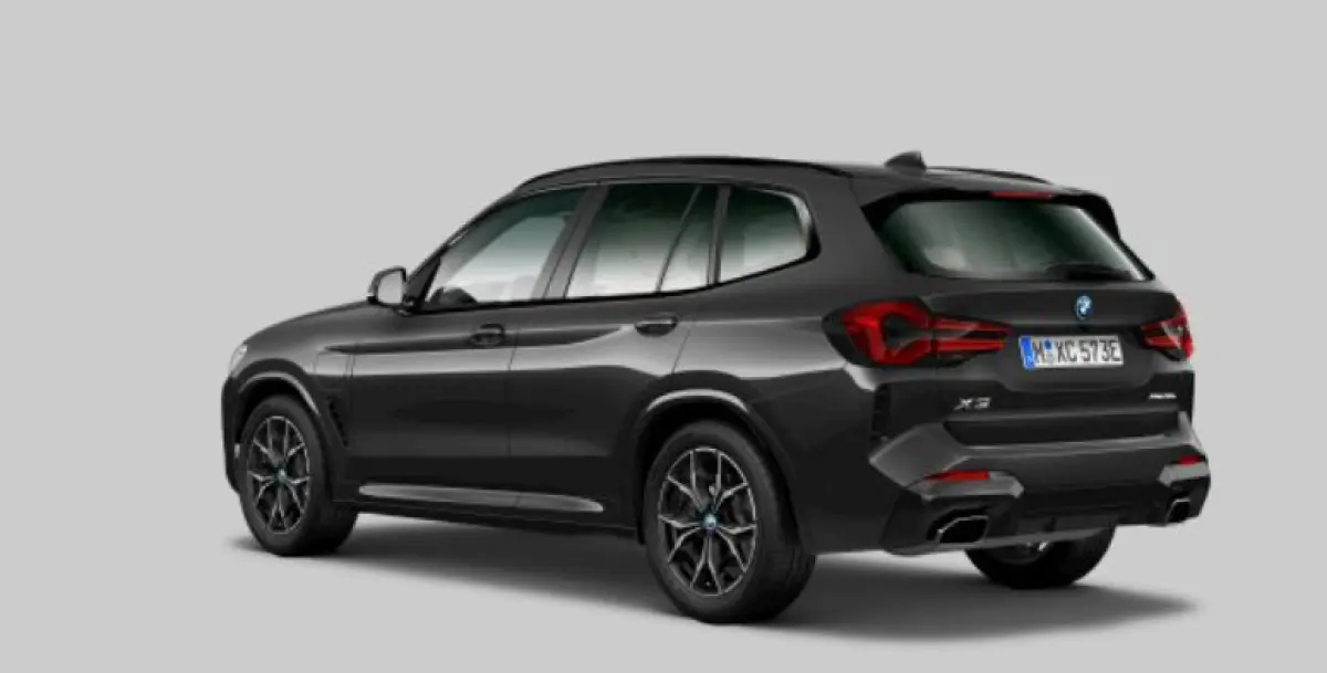 xDrive30e M Sport - Elektrisch verstelbare/verwarmde stoelen - Parking/Driving Assistant - Comfort Access - Geluiddempende/Getinte Ruiten - BMW Live Cockpit Professional -