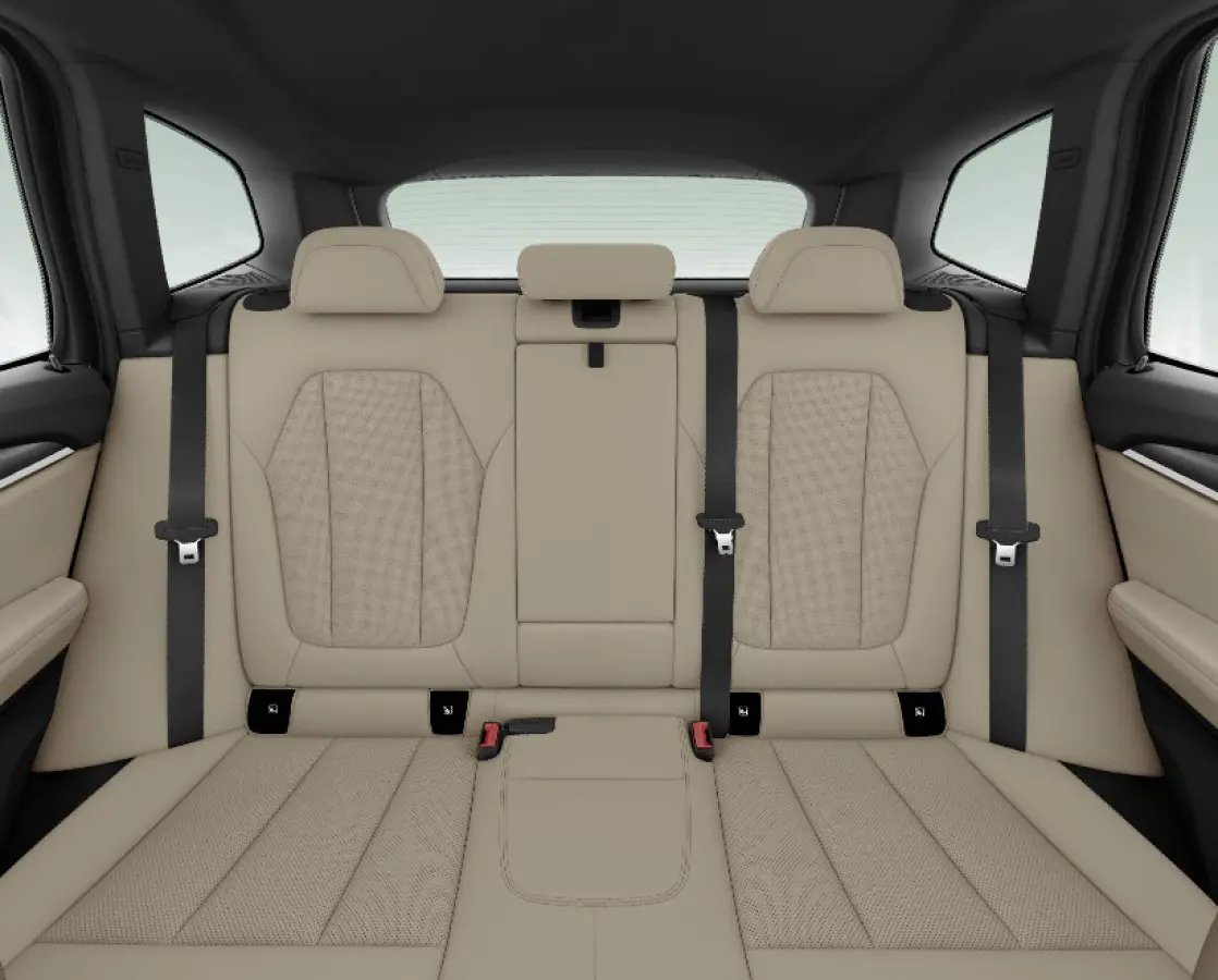 xDrive30e M Sport - Elektrisch verstelbare/verwarmde stoelen - Parking/Driving Assistant - Comfort Access - Geluiddempende/Getinte Ruiten - BMW Live Cockpit Professional -
