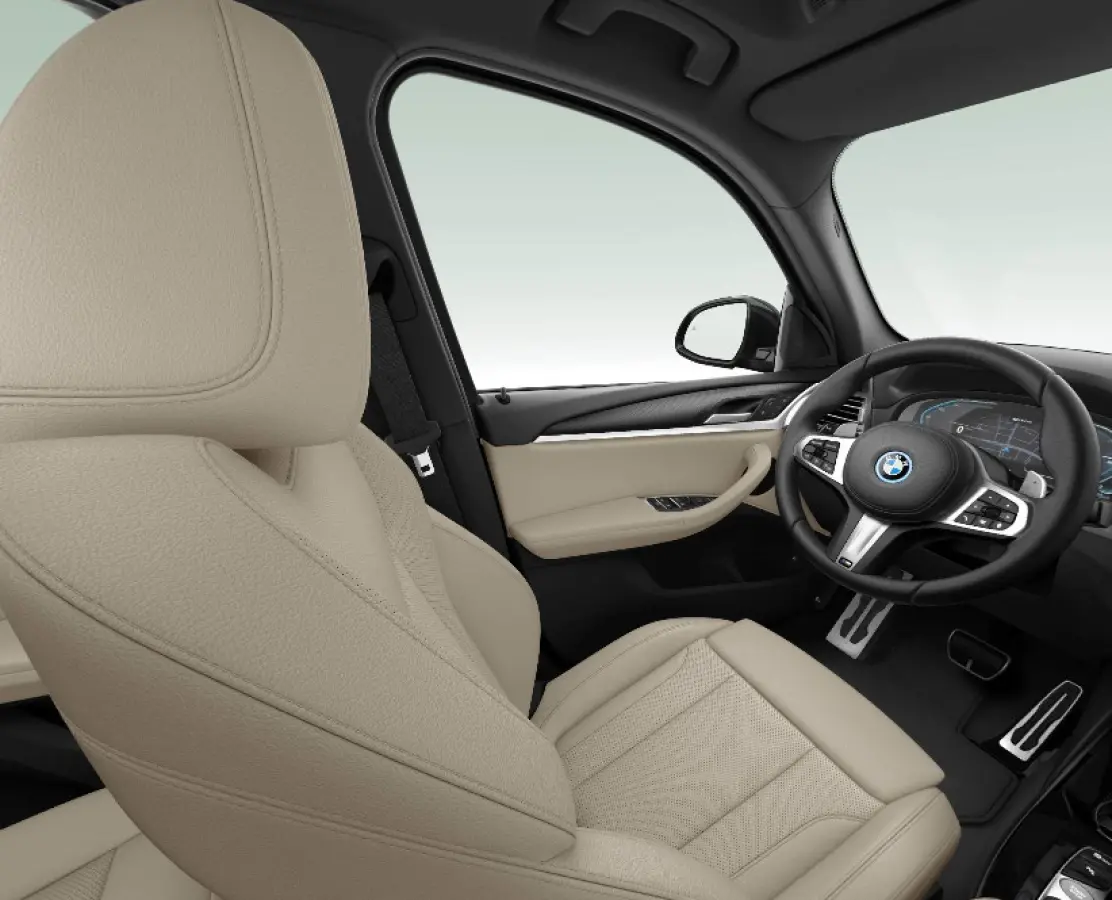 xDrive30e M Sport - Elektrisch verstelbare/verwarmde stoelen - Parking/Driving Assistant - Comfort Access - Geluiddempende/Getinte Ruiten - BMW Live Cockpit Professional -