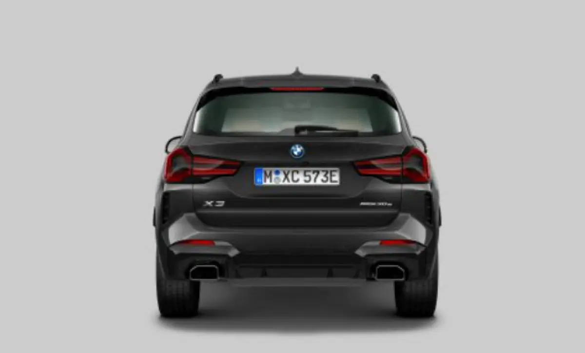 xDrive30e M Sport - Elektrisch verstelbare/verwarmde stoelen - Parking/Driving Assistant - Comfort Access - Geluiddempende/Getinte Ruiten - BMW Live Cockpit Professional -