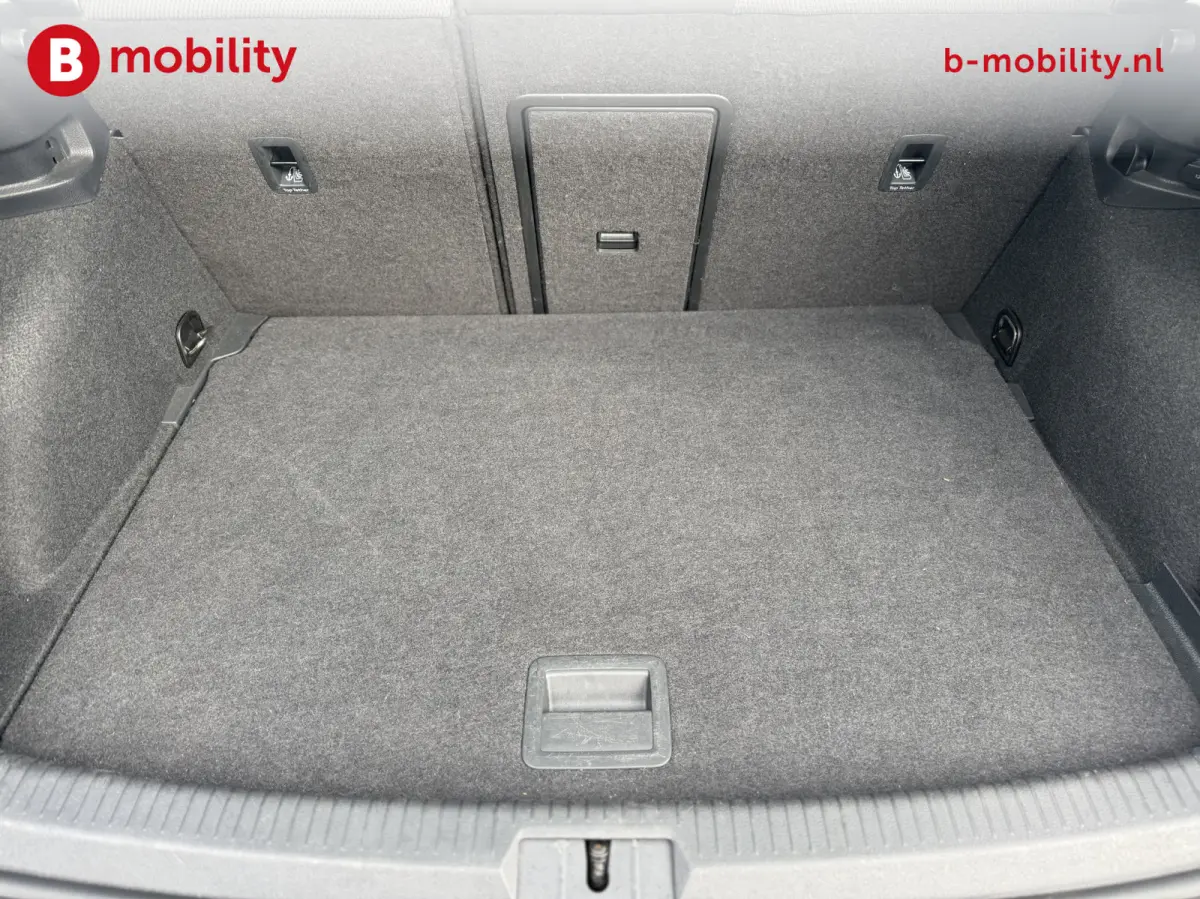 Warmtepomp SOH 89% Keyless Entry NL Auto! | Adaptive Cruise Control | DAB Audio | Navigatie