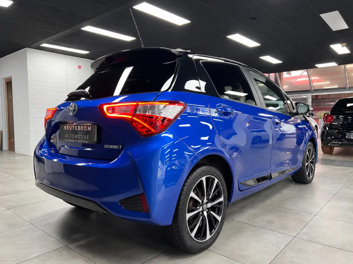 1.5 Hybrid Bi-Tone Plus | Navi| Keyless| Cruise