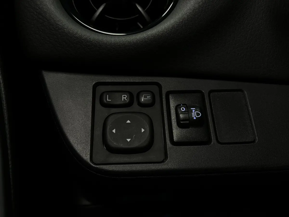 1.5 Hybrid Bi-Tone Plus | Navi| Keyless| Cruise