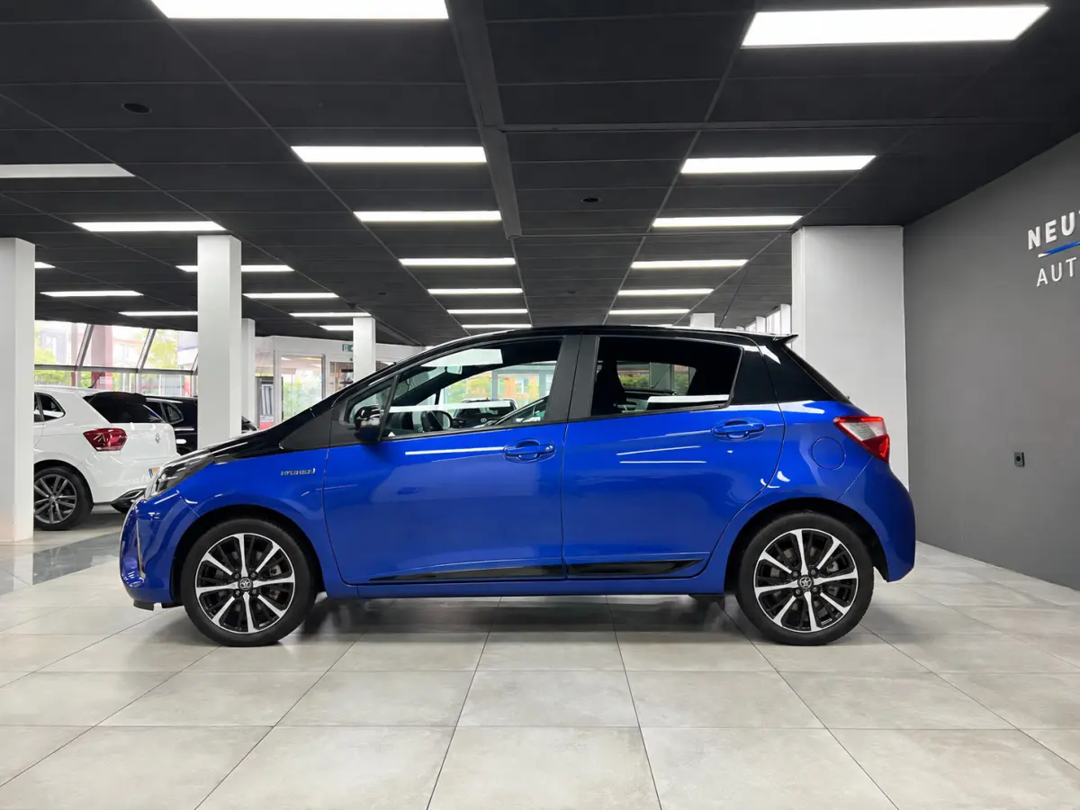 1.5 Hybrid Bi-Tone Plus | Navi| Keyless| Cruise