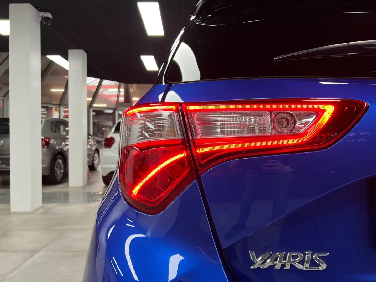 1.5 Hybrid Bi-Tone Plus | Navi| Keyless| Cruise