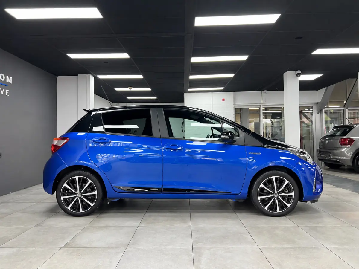1.5 Hybrid Bi-Tone Plus | Navi| Keyless| Cruise