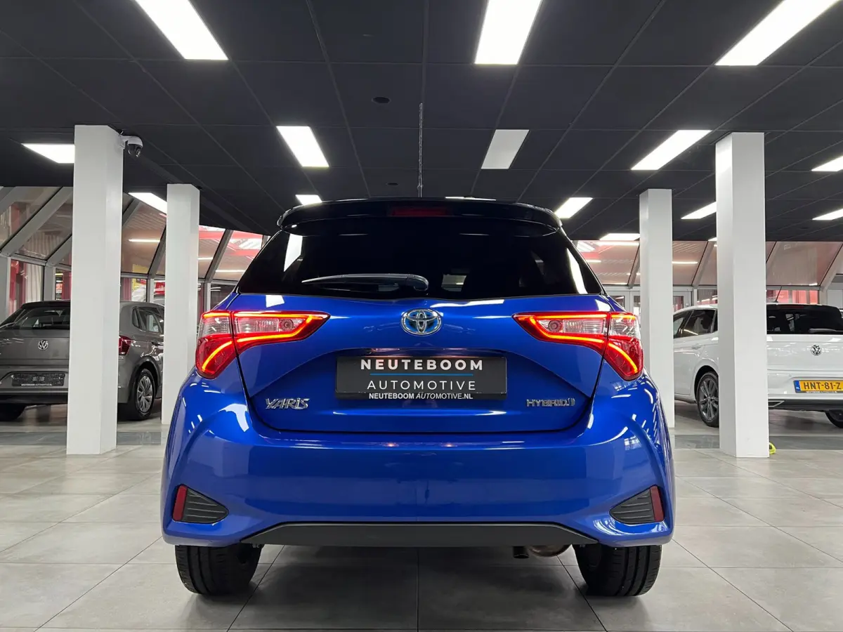 1.5 Hybrid Bi-Tone Plus | Navi| Keyless| Cruise