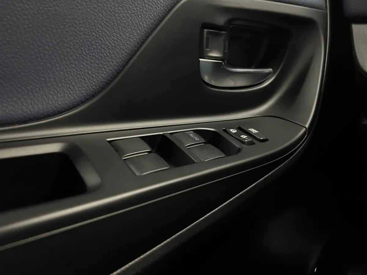 1.5 Hybrid Bi-Tone Plus | Navi| Keyless| Cruise