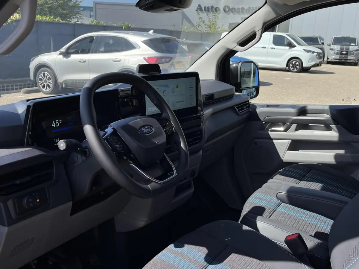 340 L2H1 Sport 71 kWh 218PK 2x Schuifdeur B&O Audio 2300KG Trekgewicht Adaptieve Cruise Navi Stoelverwarming Carplay Blind-Spot *Nieuw*