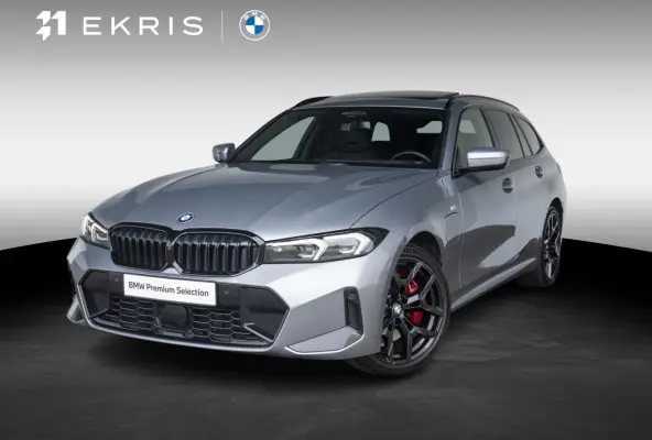 330e | M Sportpakket Pro | Comfort Access | Driving Assistant Professional | M Adaptief Onderstel |Panoramadak | Harman Kardon | 19 inch