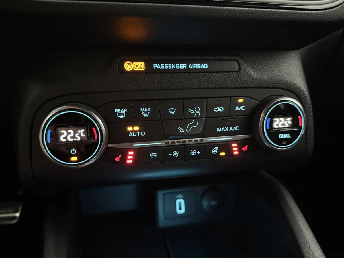 1.5 EcoBoost ST Line Business | Camera | Clima | B&O | Cruise | Carplay | Navi | Stoel/Stuurverw.
