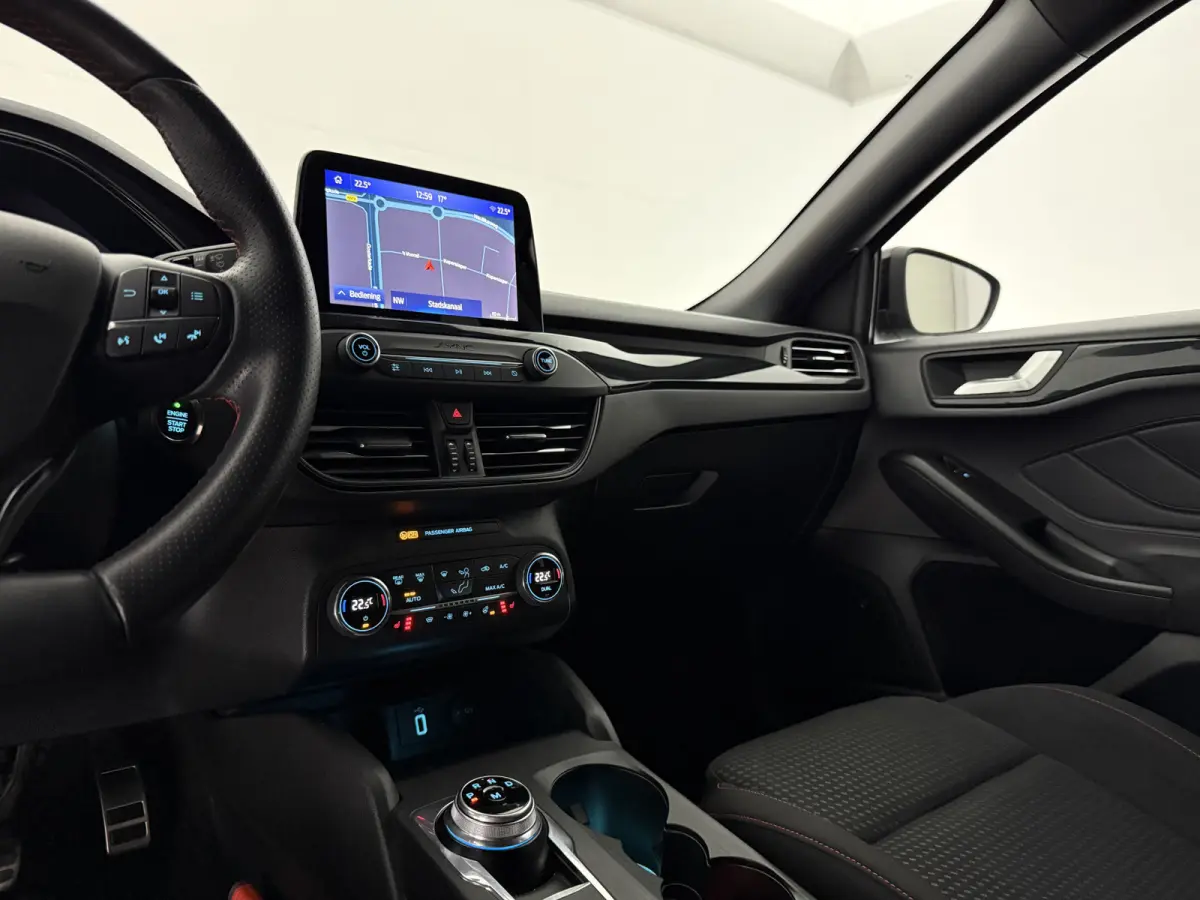 1.5 EcoBoost ST Line Business | Camera | Clima | B&O | Cruise | Carplay | Navi | Stoel/Stuurverw.