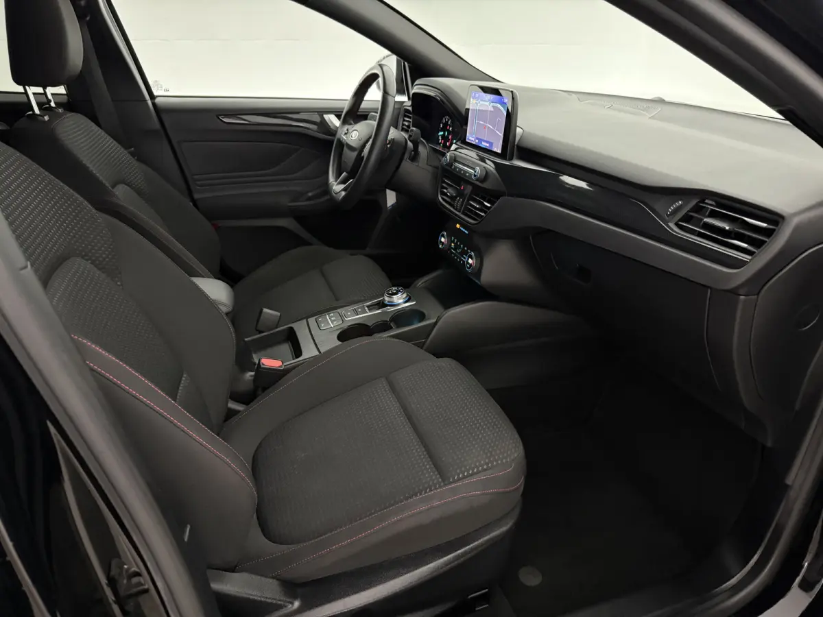 1.5 EcoBoost ST Line Business | Camera | Clima | B&O | Cruise | Carplay | Navi | Stoel/Stuurverw.