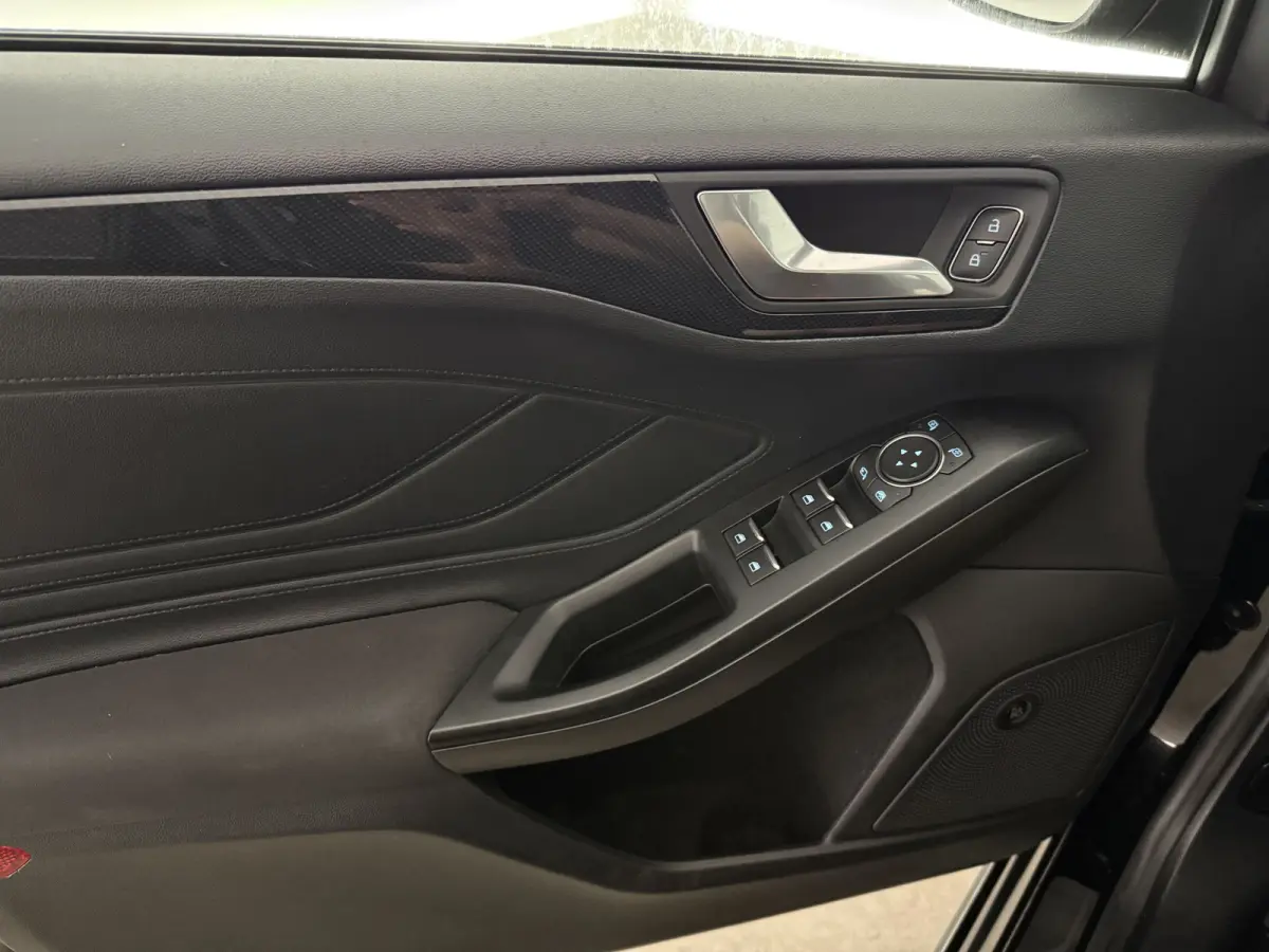 1.5 EcoBoost ST Line Business | Camera | Clima | B&O | Cruise | Carplay | Navi | Stoel/Stuurverw.
