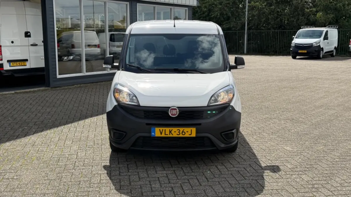 1.6 MJ 77KW 105PK EURO 6 3 ZITS BIJRIJDERSBANK/ AIRCO/ CRUISE CONTROL/ ORIGINEEL AUDIO/ 100% DEALERONDERHOUDEN