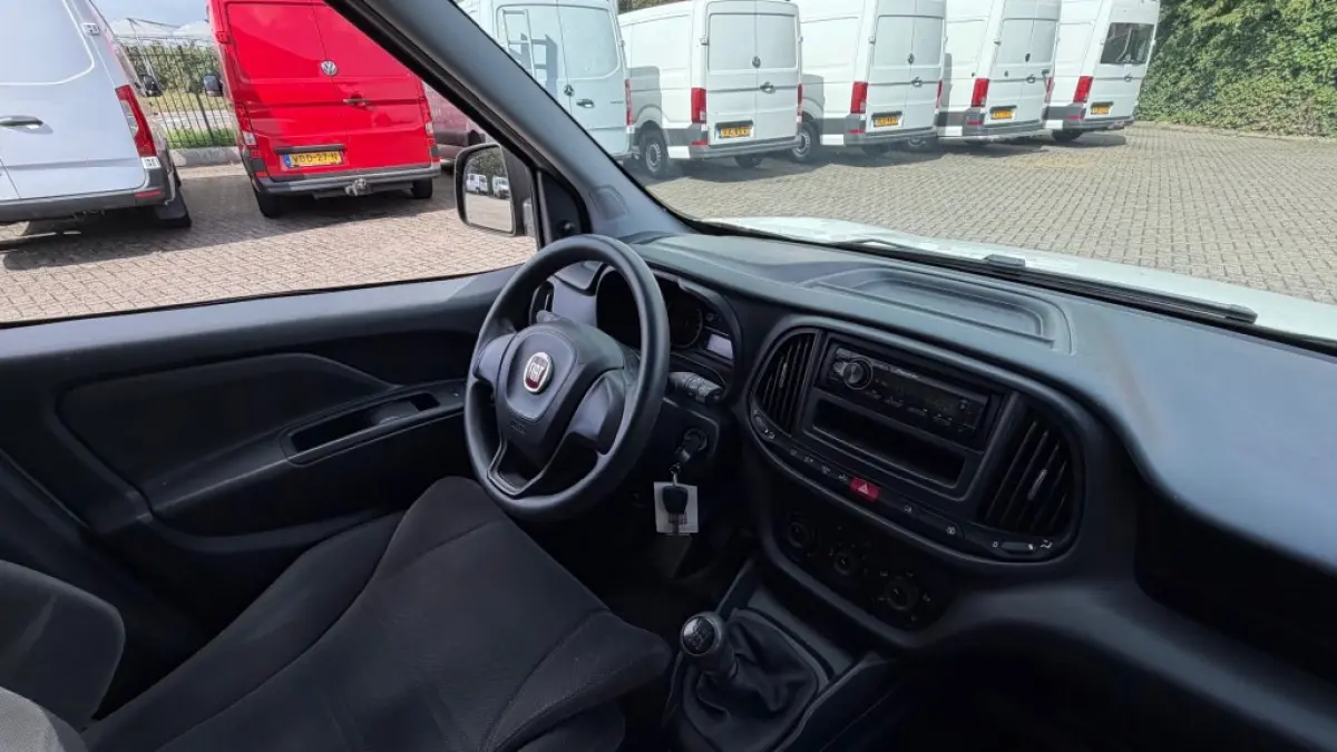 1.6 MJ 77KW 105PK EURO 6 3 ZITS BIJRIJDERSBANK/ AIRCO/ CRUISE CONTROL/ ORIGINEEL AUDIO/ 100% DEALERONDERHOUDEN