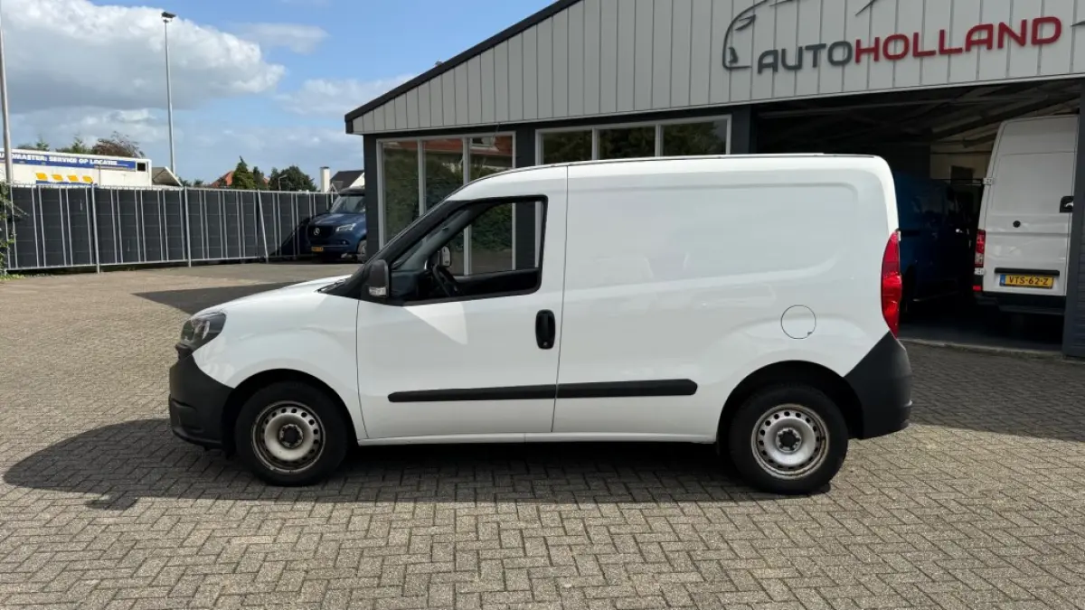1.6 MJ 77KW 105PK EURO 6 3 ZITS BIJRIJDERSBANK/ AIRCO/ CRUISE CONTROL/ ORIGINEEL AUDIO/ 100% DEALERONDERHOUDEN