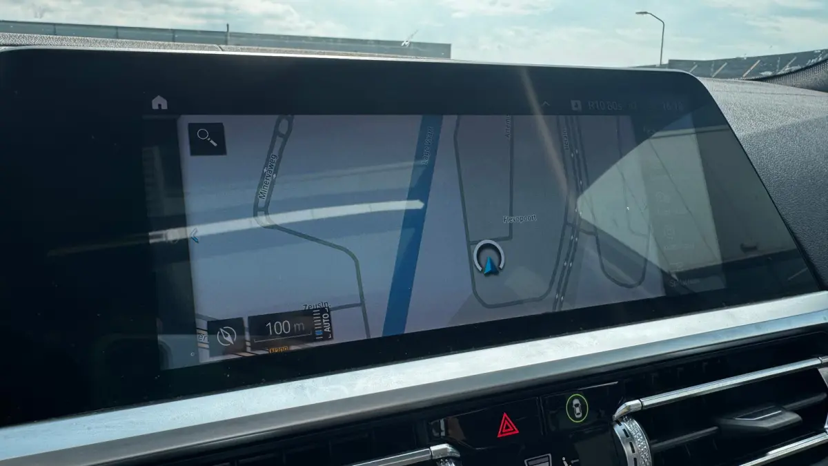 330E XDRIVE 292PK HIGH EXECUTIVE AUTOMAAT SOH 89% / NAVI / CLIMA / FULL-LED / PDC / 18" LMV / KEYLESS / PANO. DAK / WEGKLAP. TREKHAAK / ADAPT. CRUISECONTROL !!