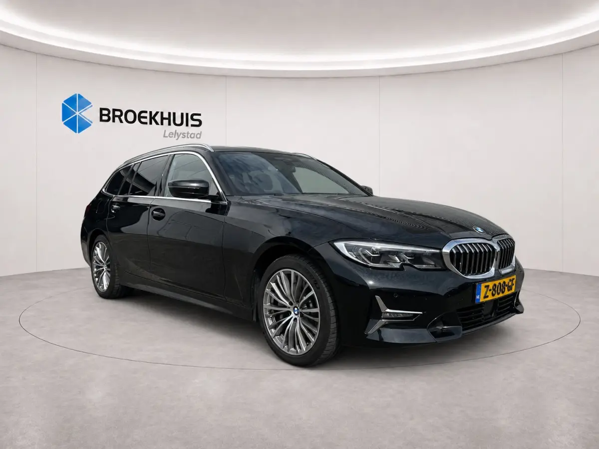 330E XDRIVE 292PK HIGH EXECUTIVE AUTOMAAT SOH 89% / NAVI / CLIMA / FULL-LED / PDC / 18" LMV / KEYLESS / PANO. DAK / WEGKLAP. TREKHAAK / ADAPT. CRUISECONTROL !!