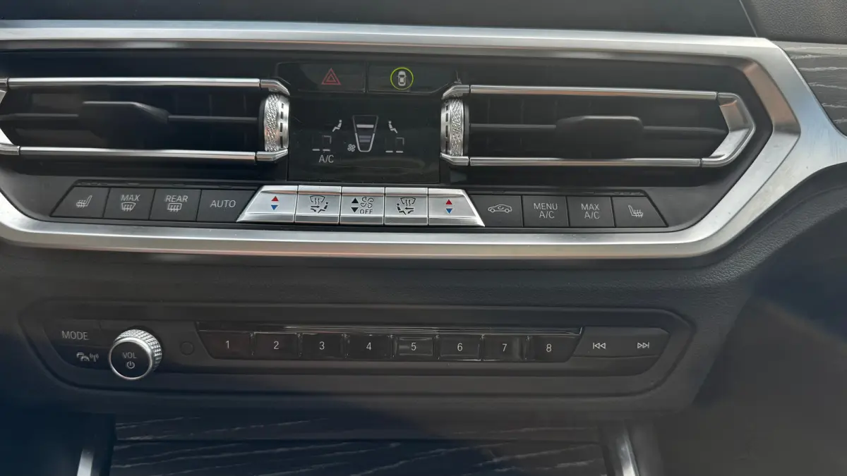 330E XDRIVE 292PK HIGH EXECUTIVE AUTOMAAT SOH 89% / NAVI / CLIMA / FULL-LED / PDC / 18" LMV / KEYLESS / PANO. DAK / WEGKLAP. TREKHAAK / ADAPT. CRUISECONTROL !!