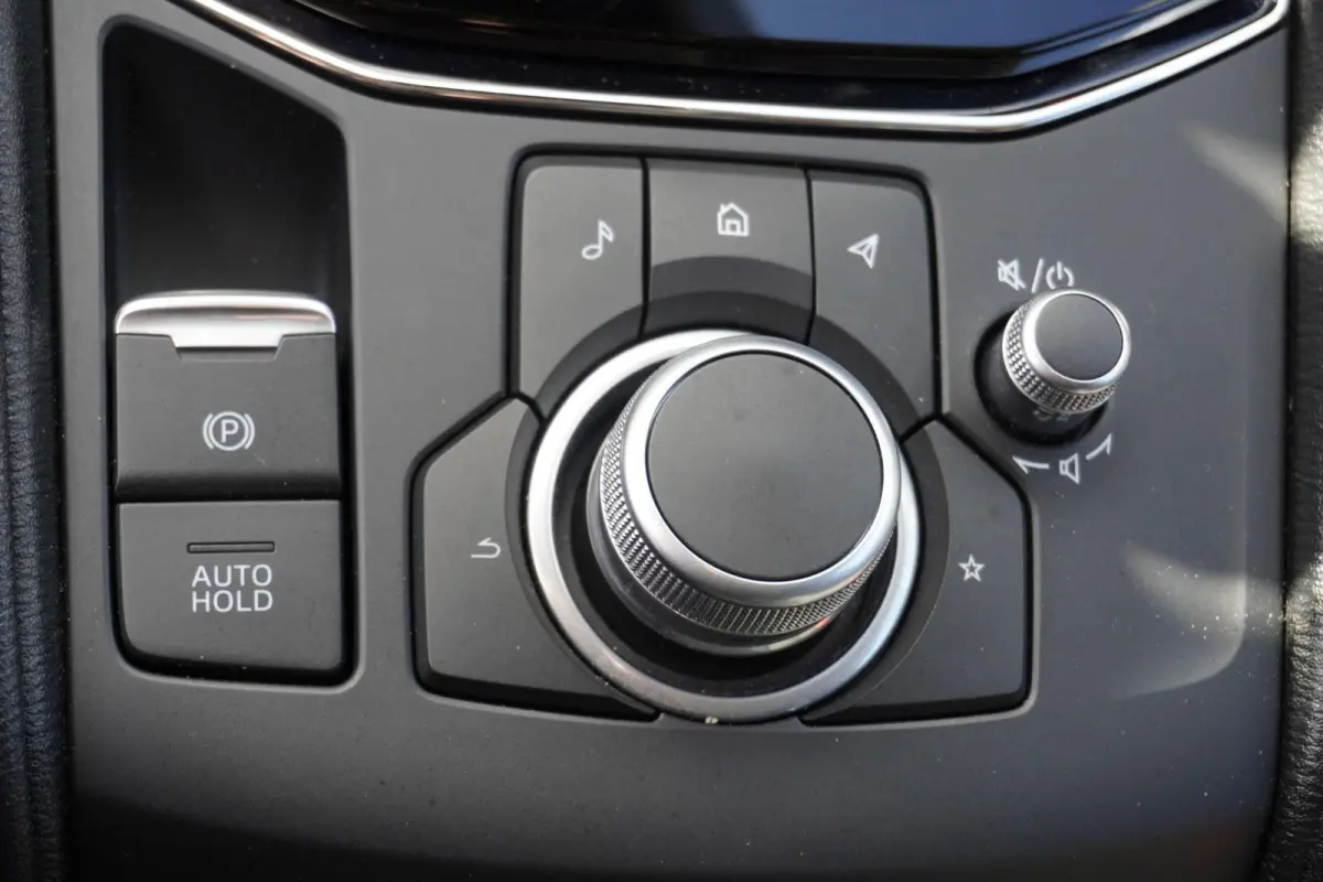 2.0 SkyActiv-G 165pk AUT Comfort | Trekhaak | Stuur/Stoelverwarming | Navigatie | Achteruitrijcamera