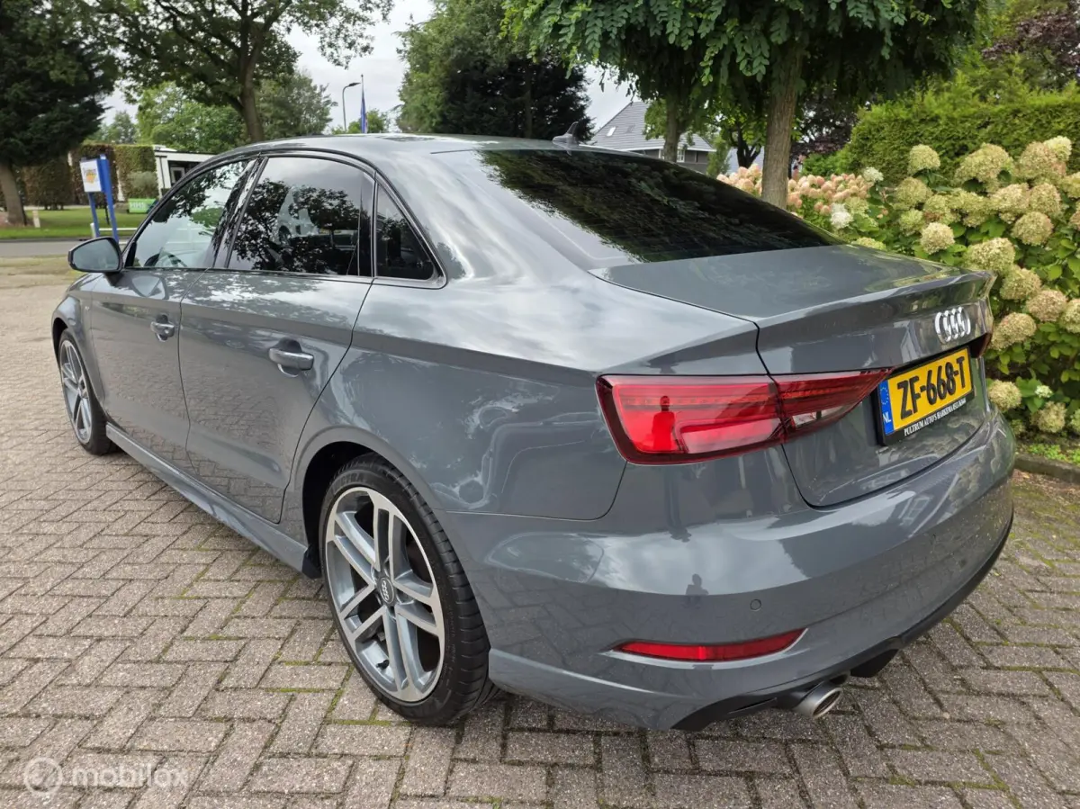 30 TFSI Sport S Line/autom/navi/plaatje!!