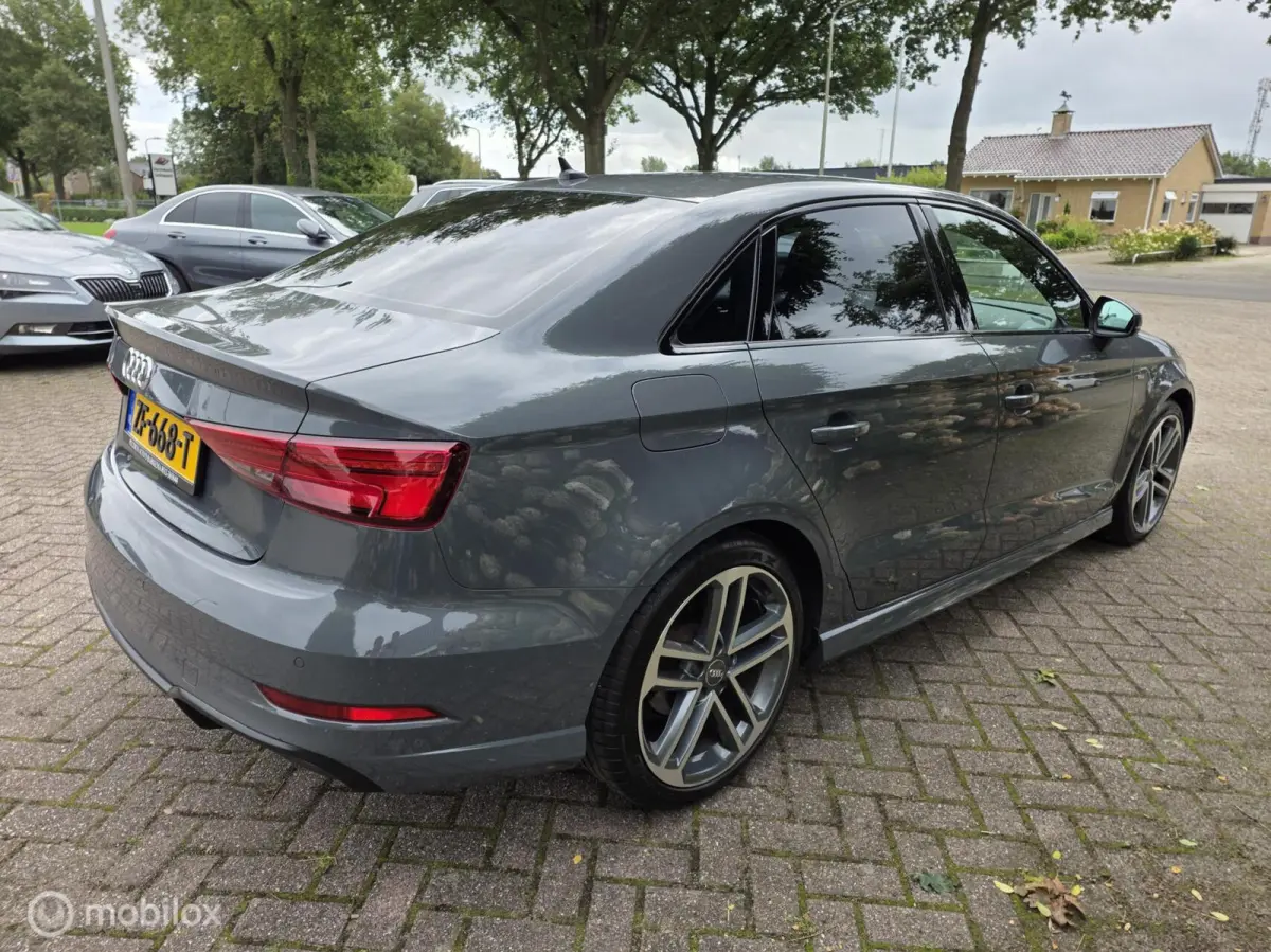 30 TFSI Sport S Line/autom/navi/plaatje!!